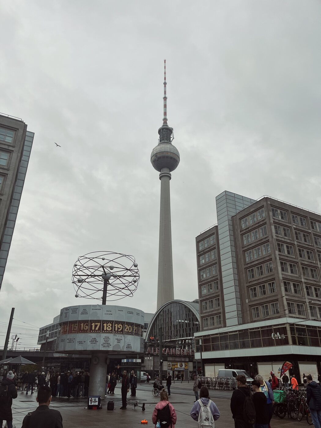 Alexanderplatz és a berlini tévétorony